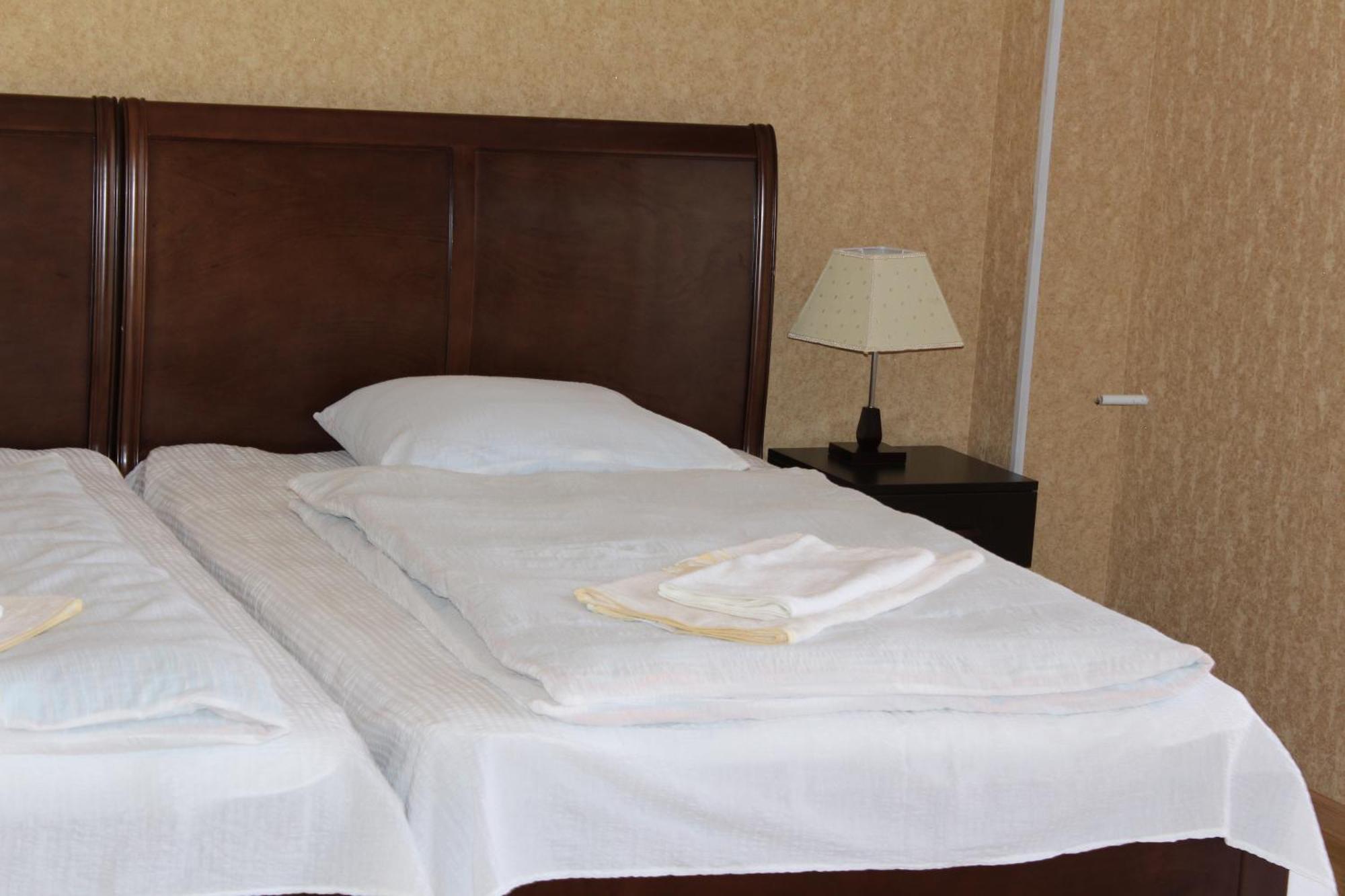 Argopalace Kutaisi Habitación foto